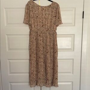 Gorgeous Floral Print Beige Dress